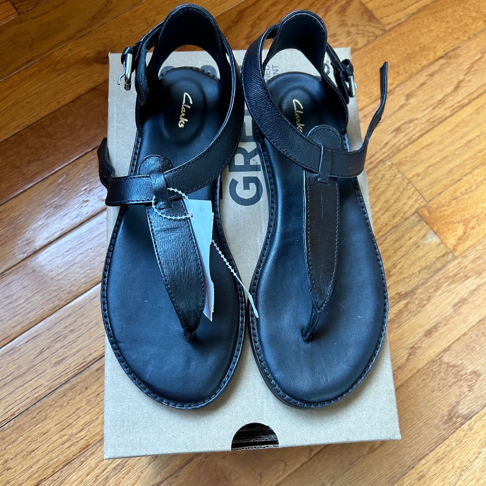 Clarks leather sandals new